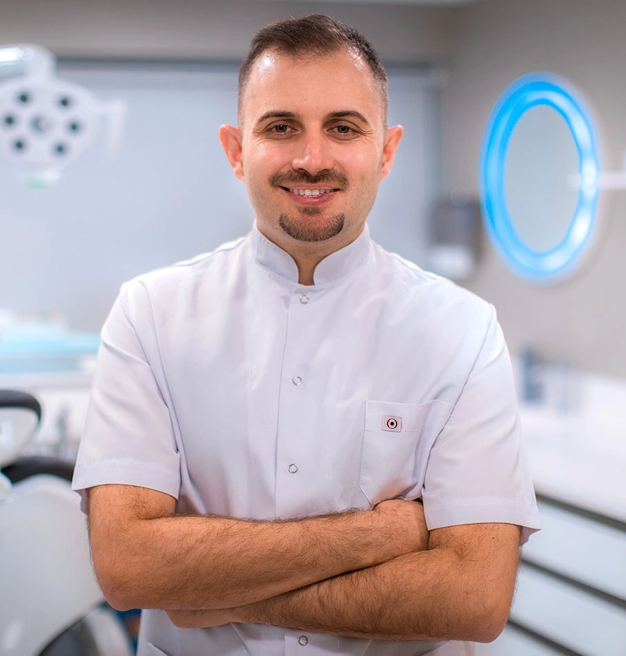 Dr. Barış Unan, dentist